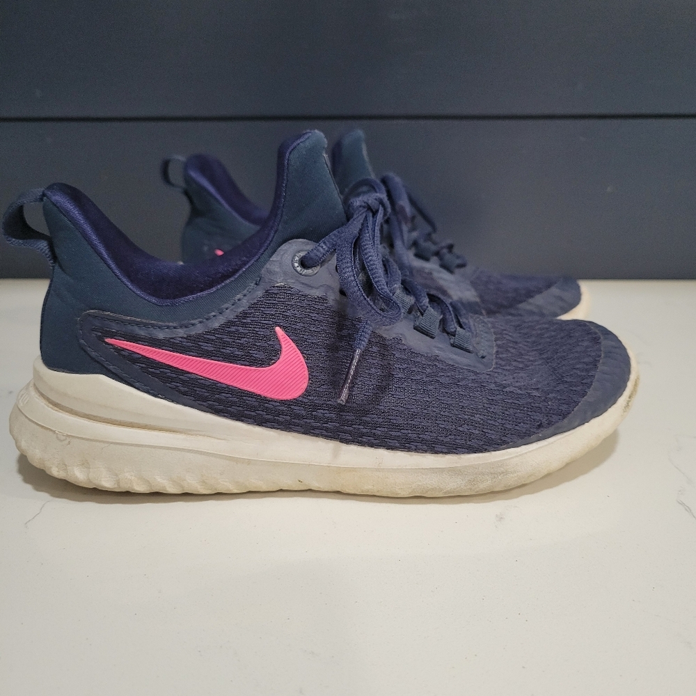 Woman's Nike Blue and Pink Rival Running Shoes Size 5.5 - Picture 2 of 13